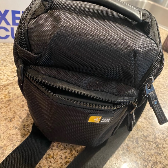 Cannon camera - Picture 4 of 5